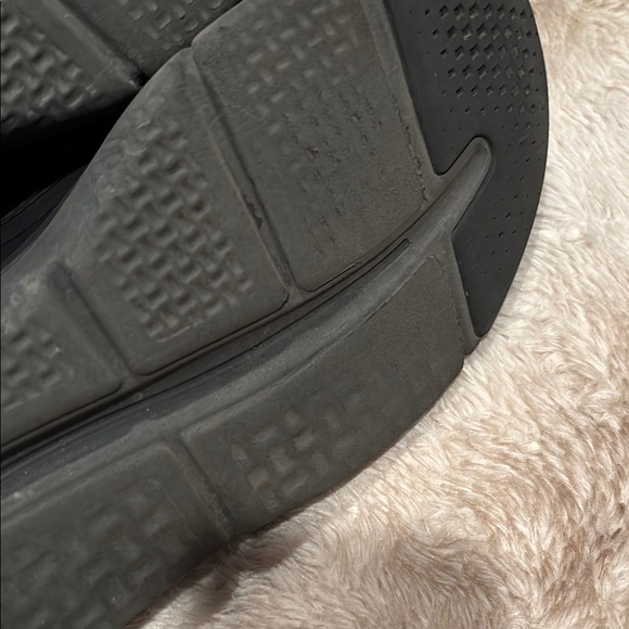 Cole Haan Black Sneakers with Neon Accents size 10 - Picture 7 of 9